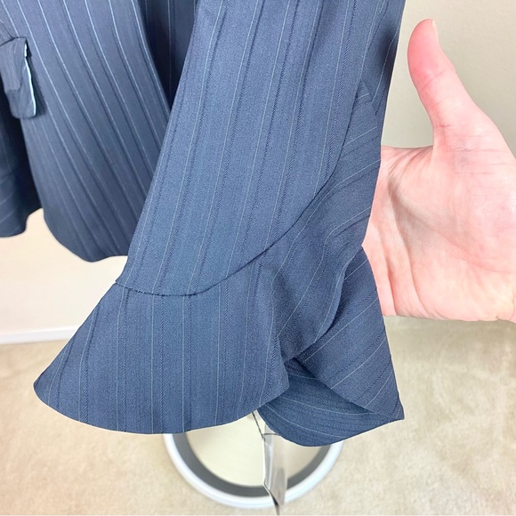 Etcetera Flare Sleeve Pinstriped Navy Blue Blazer/Suite Jacket - Picture 4 of 10